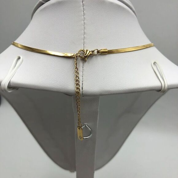 18K Gold Plated Women's Two Tone Clover Pendant Necklace Waterproof Jewelry - Picture 8 of 13